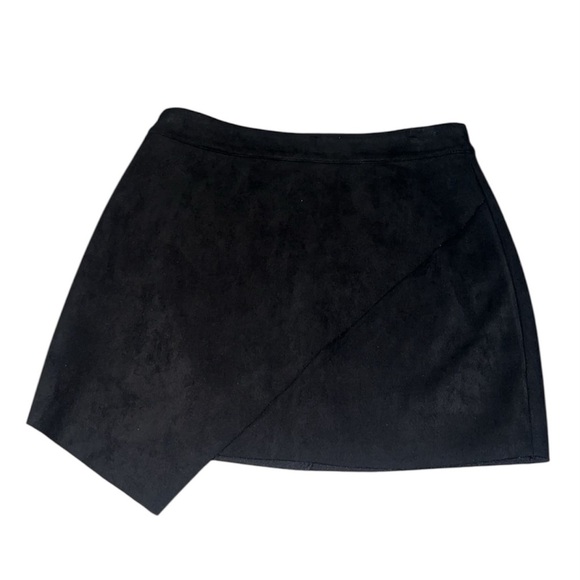 NWOT Kendall & Kylie Black Asymmetrical Wrap Mini Skirt - Picture 1 of 4